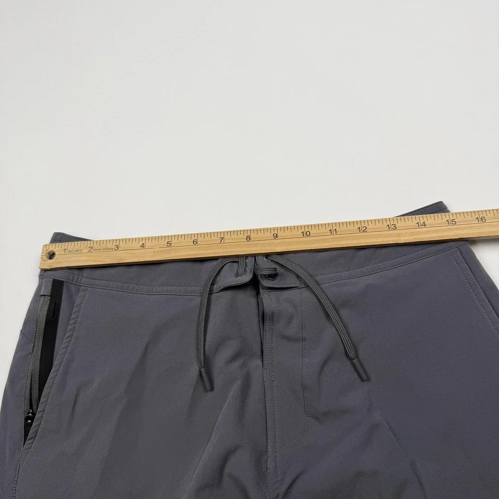 Ten Thousand Foundation Shorts Mens Medium Gray Athletic 7 Inseam Gym Training